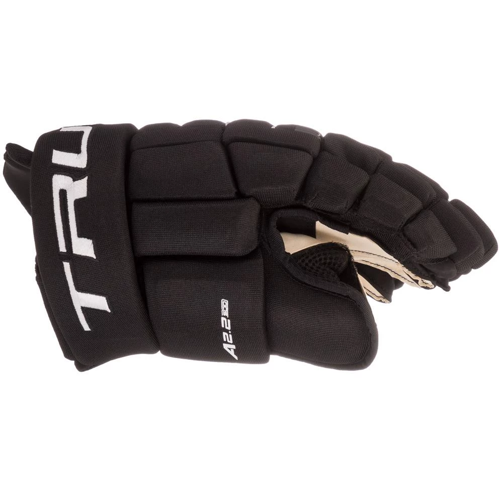 TRUE A2.2 Hockey Gloves - Junior 4 TRUE A2.2 Hockey Gloves - Junior - Image 2